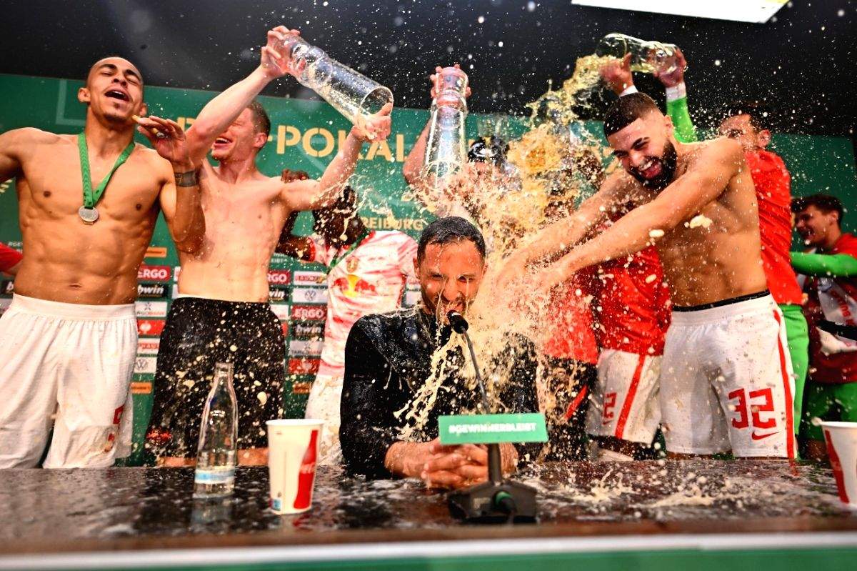 Ten-man Leipzig secure comeback win over Freiburg to lift German Cup - Vimarsana News