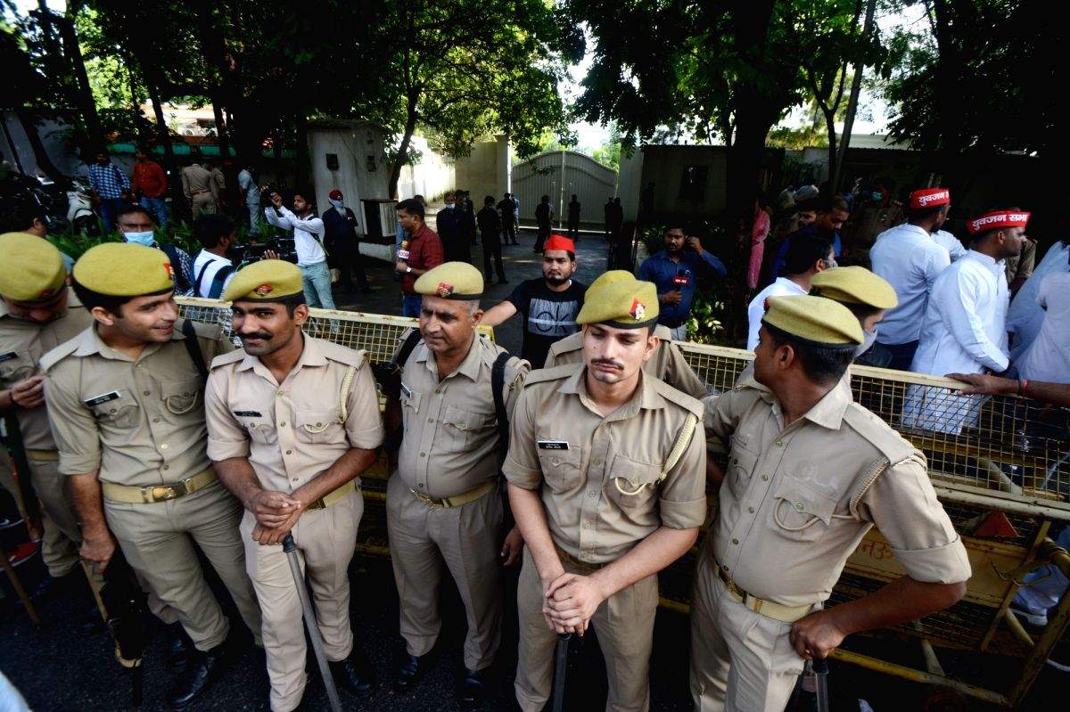 Tension after clashes between two groups in UP district - Vimarsana News