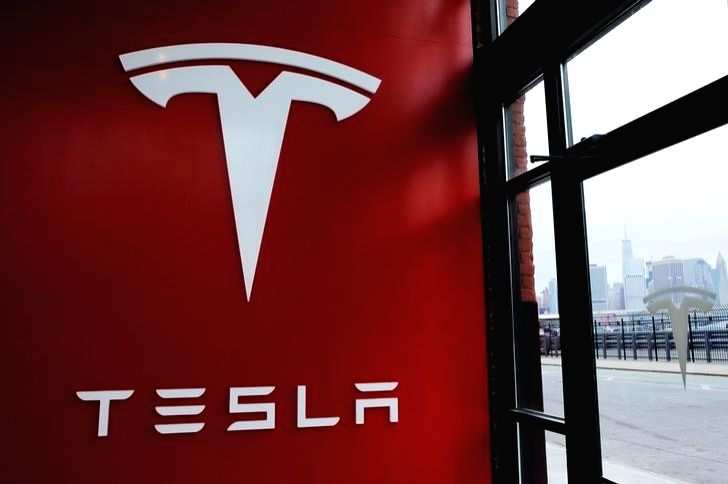 Tesla retires ultrasonic sensors in new cars with new camera tech - Vimarsana News