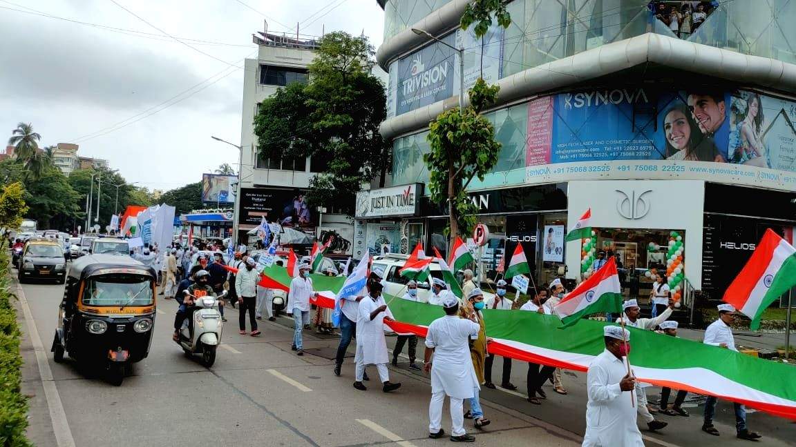 Braving rains in many parts, Maha celebrates I-Day with fervour - Vimarsana News