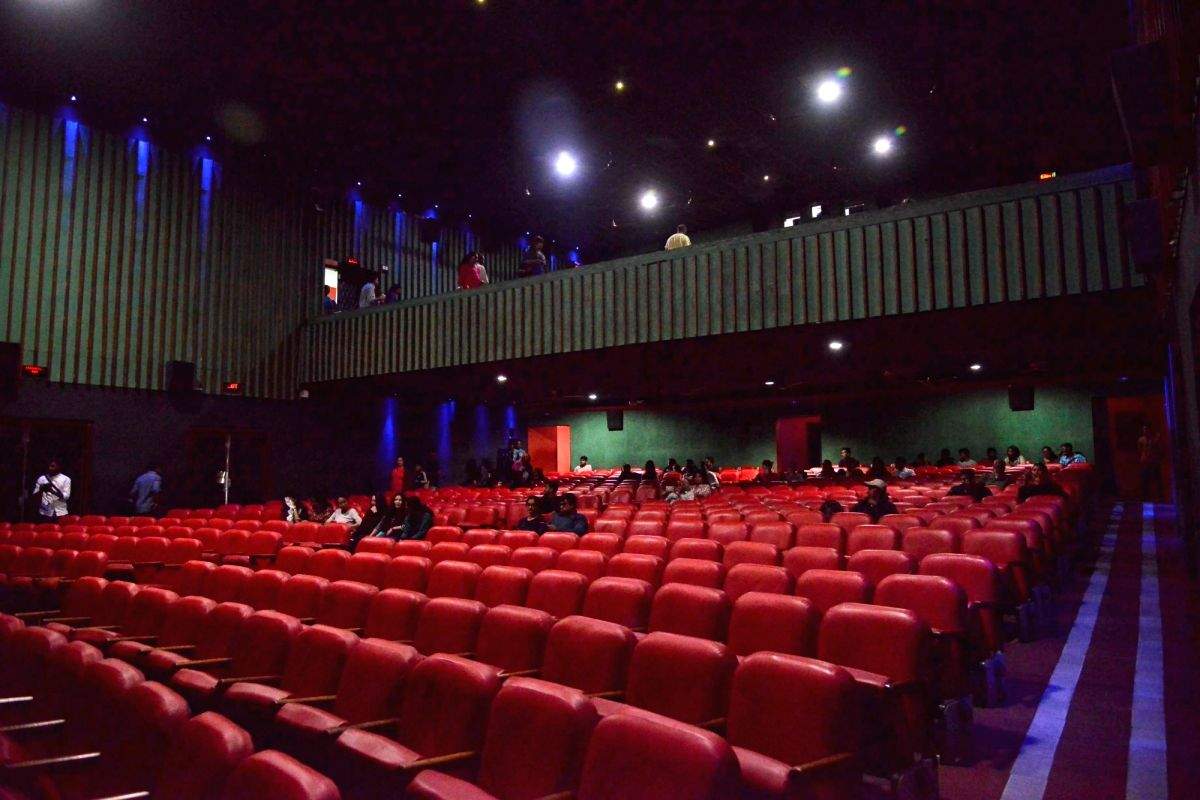 Diwali Gift: Eight more multiplexes!(IANS Column: B-Town) - Vimarsana News
