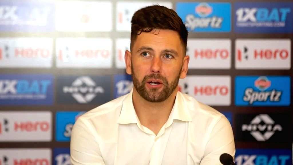 'The team's hard work over the past 18 months is visible now,' says Des Buckingham after winning ISL League Shield - Vimarsana News