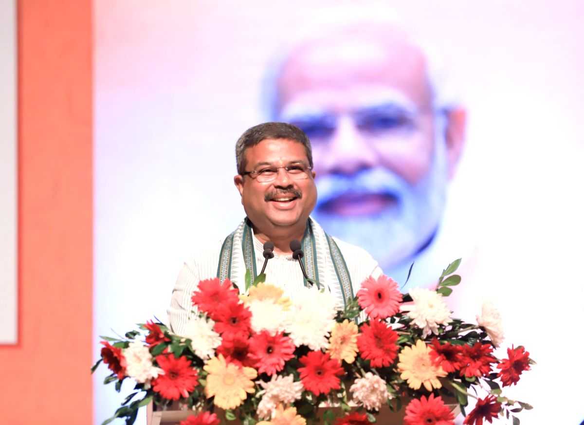 There is need to impart education in local language: Dharmendra Pradhan - Vimarsana News