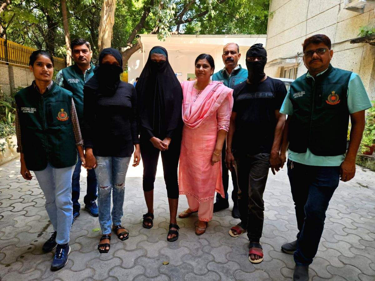 Three foreign nationals held in Delhi with drugs worth Rs 40 cr - Vimarsana News