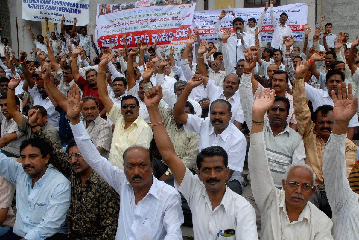 TN power loom owners to protest against tariff hike - Vimarsana News
