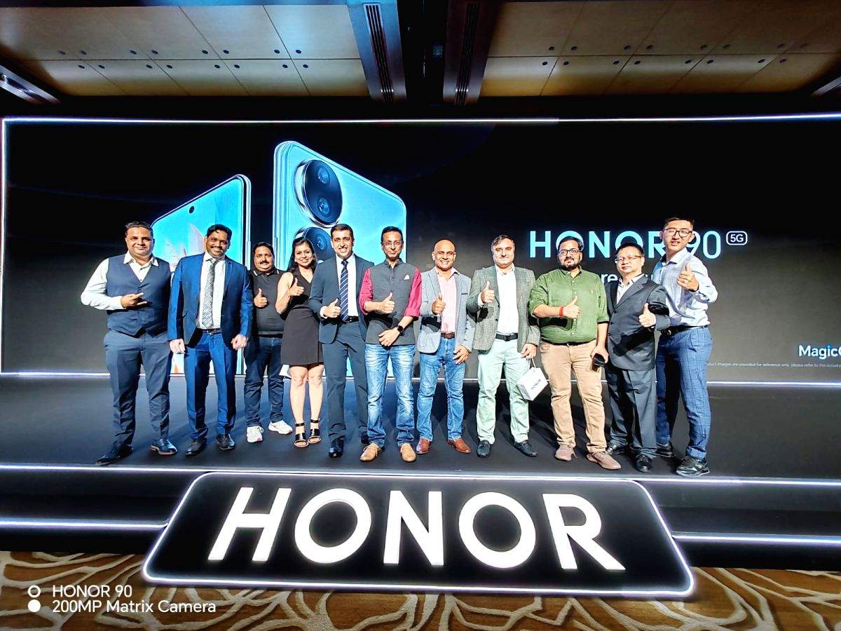 More top-level realme executives join Madhav Sheth's HonorTech - Vimarsana News