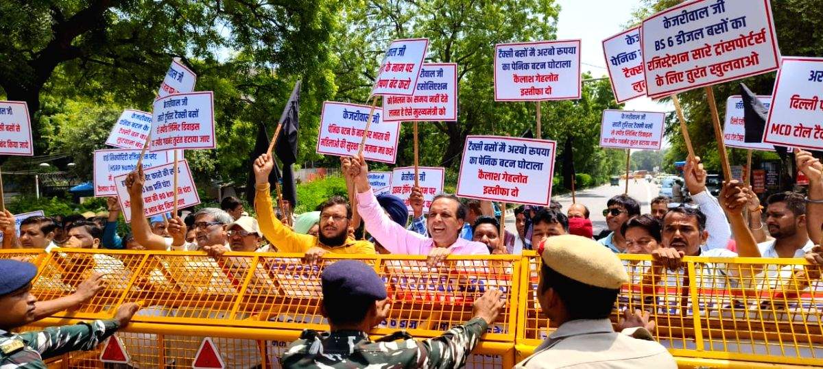 Transporters protests again Delhi government, says 'no one listens to us' - Vimarsana News