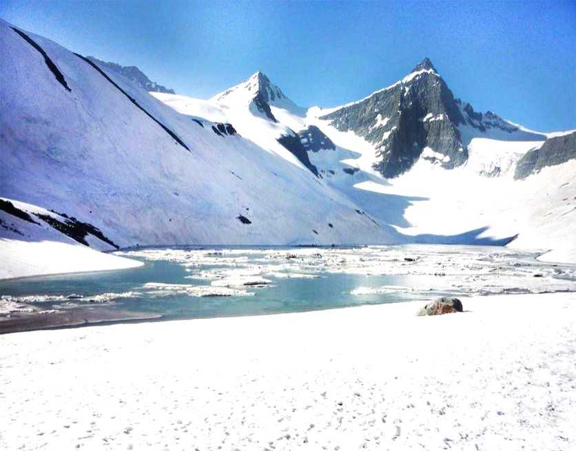 Trekkers from Belgium stuck in high mountains in Himachal - Vimarsana News