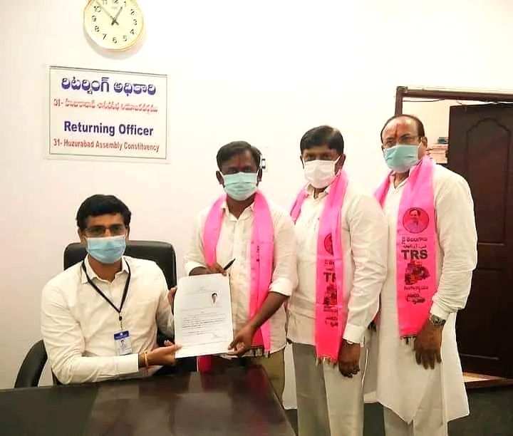 TRS candidate files nomination for Huzurabad on first day - Vimarsana News