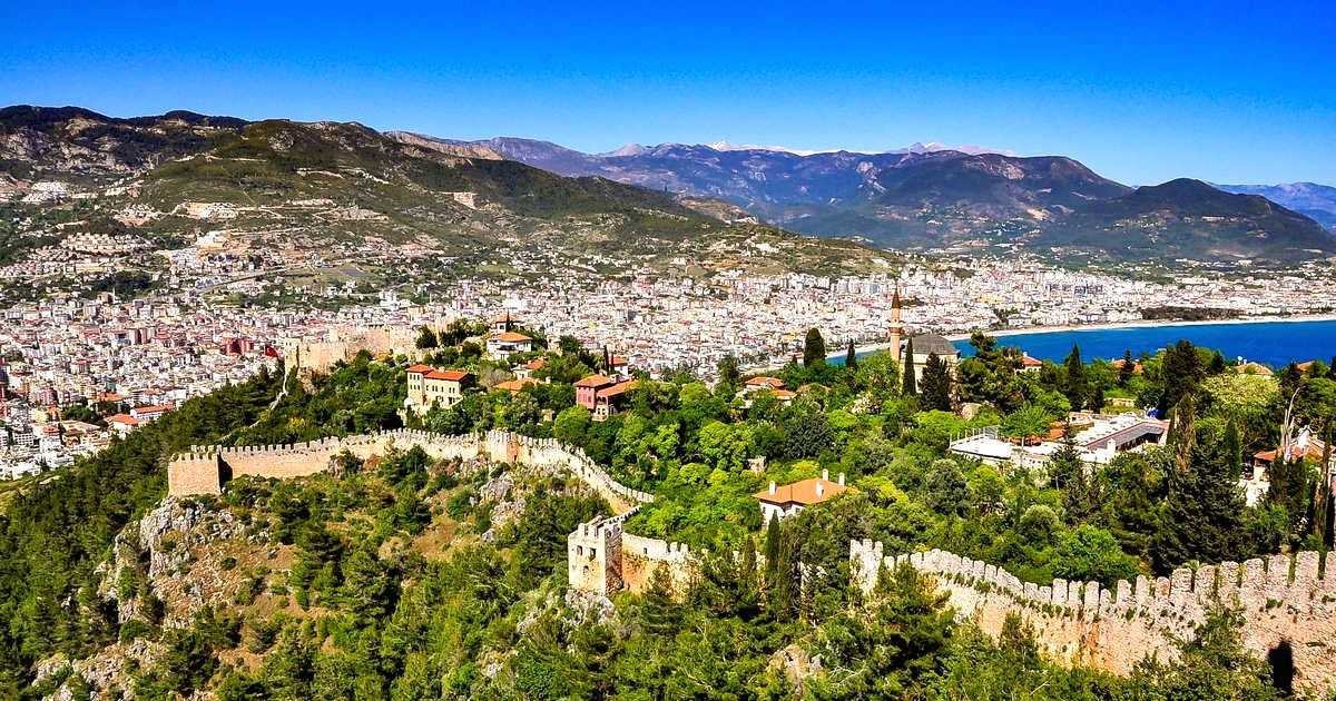 Traffic woes plague tourists visiting Turkey's Antalya - Vimarsana News