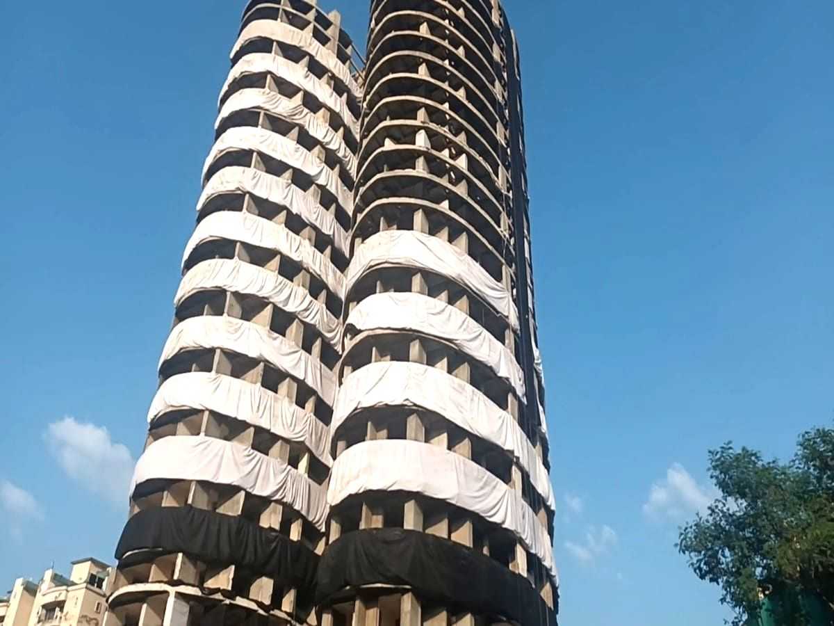 Noida's toppled twin towers remain a beacon of warning for gullible home buyers - Vimarsana News