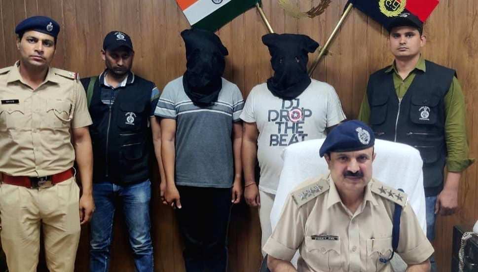 Two held by Gurugram Police for duping car buyers on OLX - Vimarsana News
