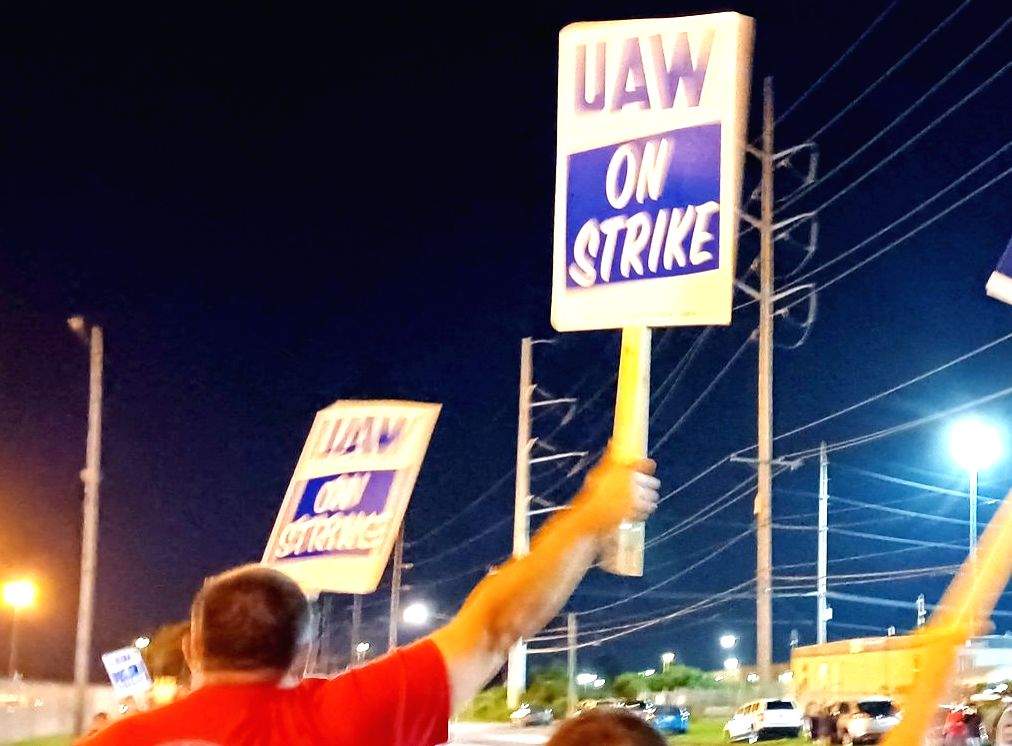 Ongoing strike against Big Three US automakers expected to expand - Vimarsana News