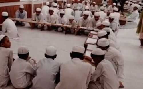 New textbooks for UP madrasas to be introduced soon - Vimarsana News