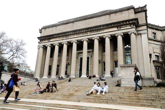 Indian students in US surges by 19% in 2021-22: Report - Vimarsana News