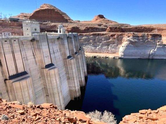 US govt steps in to delay draining of major Colorado River reservoir - Vimarsana News