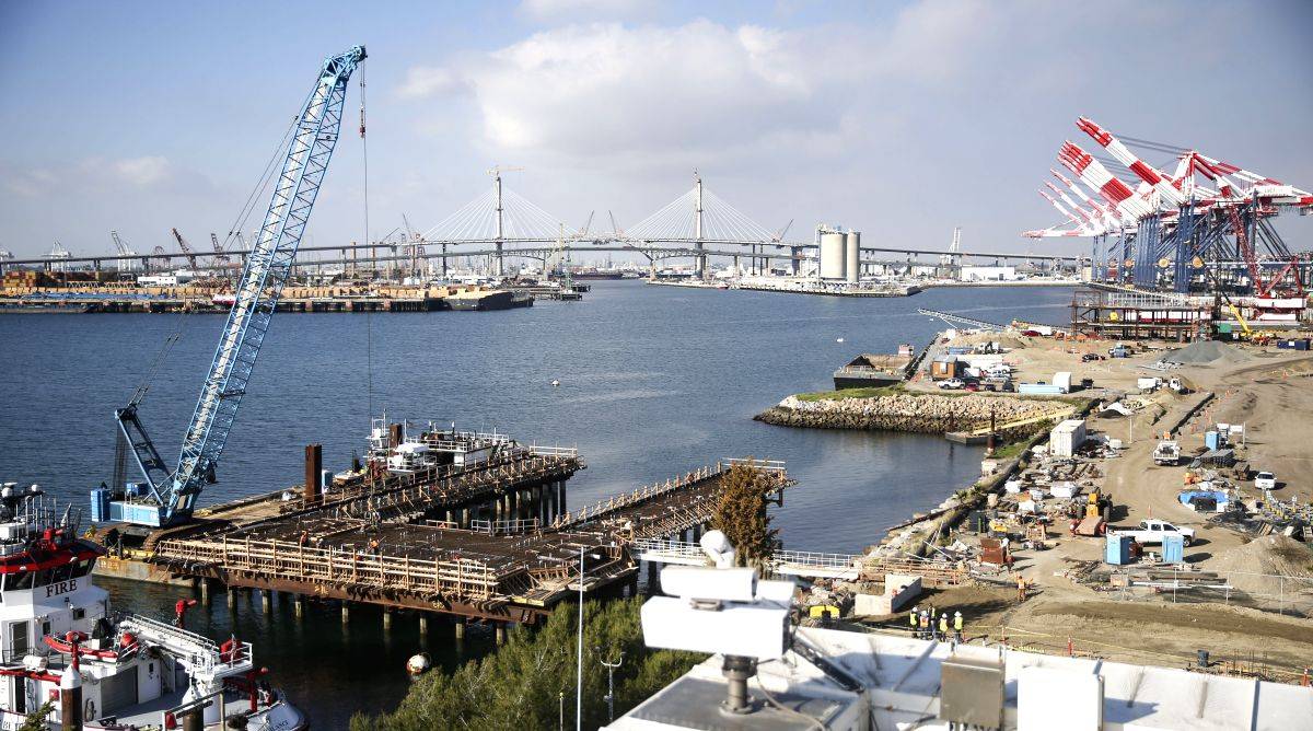 US Navy opens base to help relieve ports congestion in California - Vimarsana News