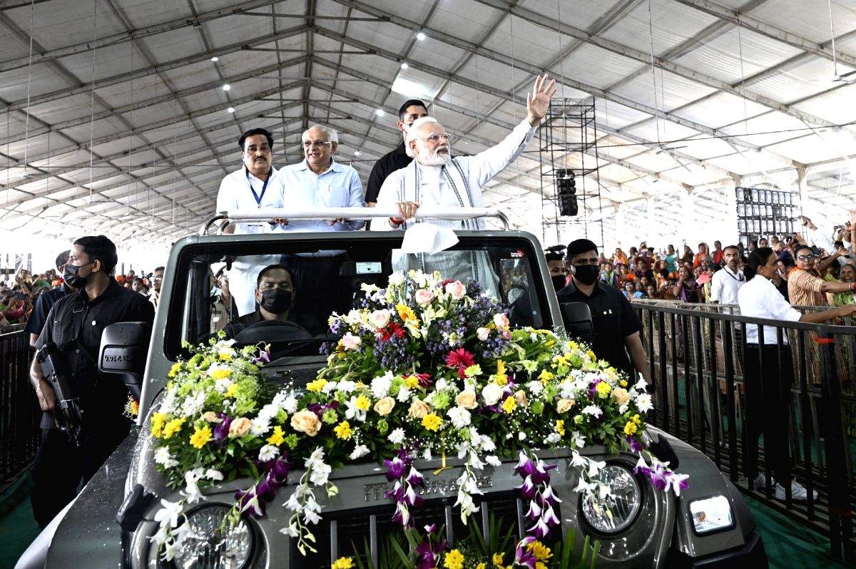 PM inaugurates projects worth Rs 21K cr, says Vadodara nurtured him like a mother - Vimarsana News