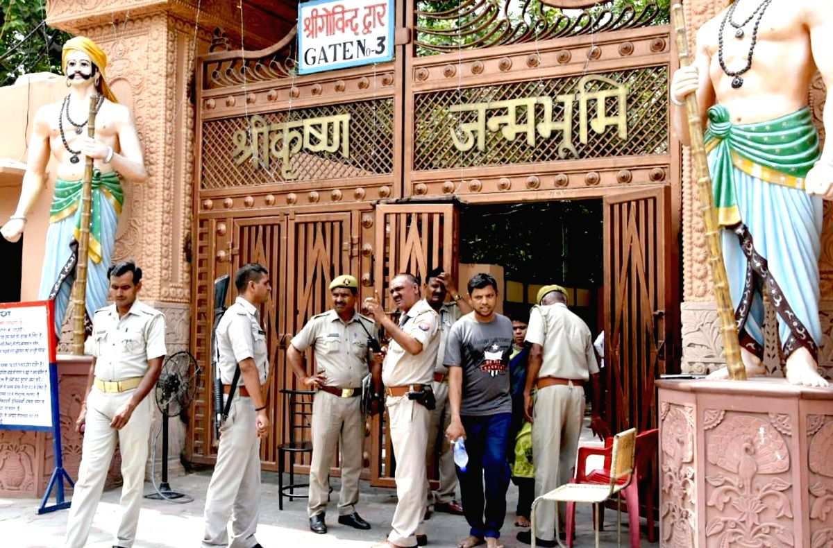 UP Police guidelines for security in festive season - Vimarsana News