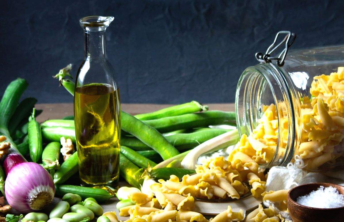 Vegetable oil imports down by 15% over last year: SEA - Vimarsana News