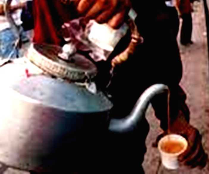Vendor pours hot tea over teenager, communal tension in UP's Kanpur - Vimarsana News