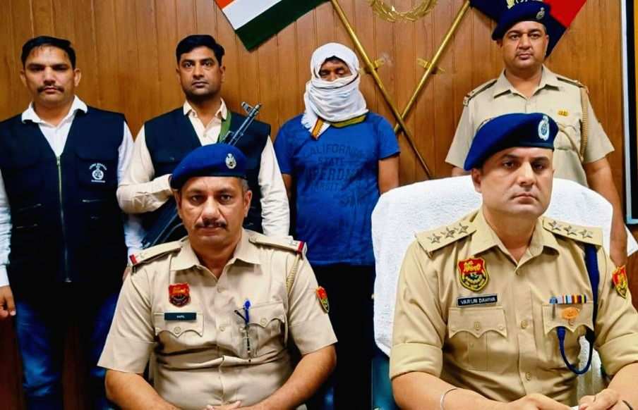 Wanted criminal carrying Rs 50K reward held - Vimarsana News