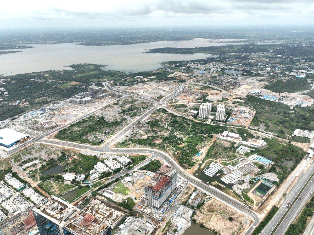 Windfall for Telangana as an acre fetches Rs 100 crore in Hyderabad - Vimarsana News