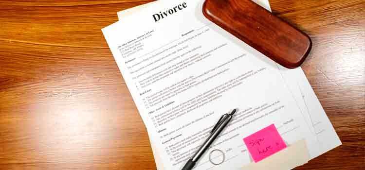 Woman in affairs should not murder but divorce husbands, says Karnataka Rakshana Vedike leader - Vimarsana News