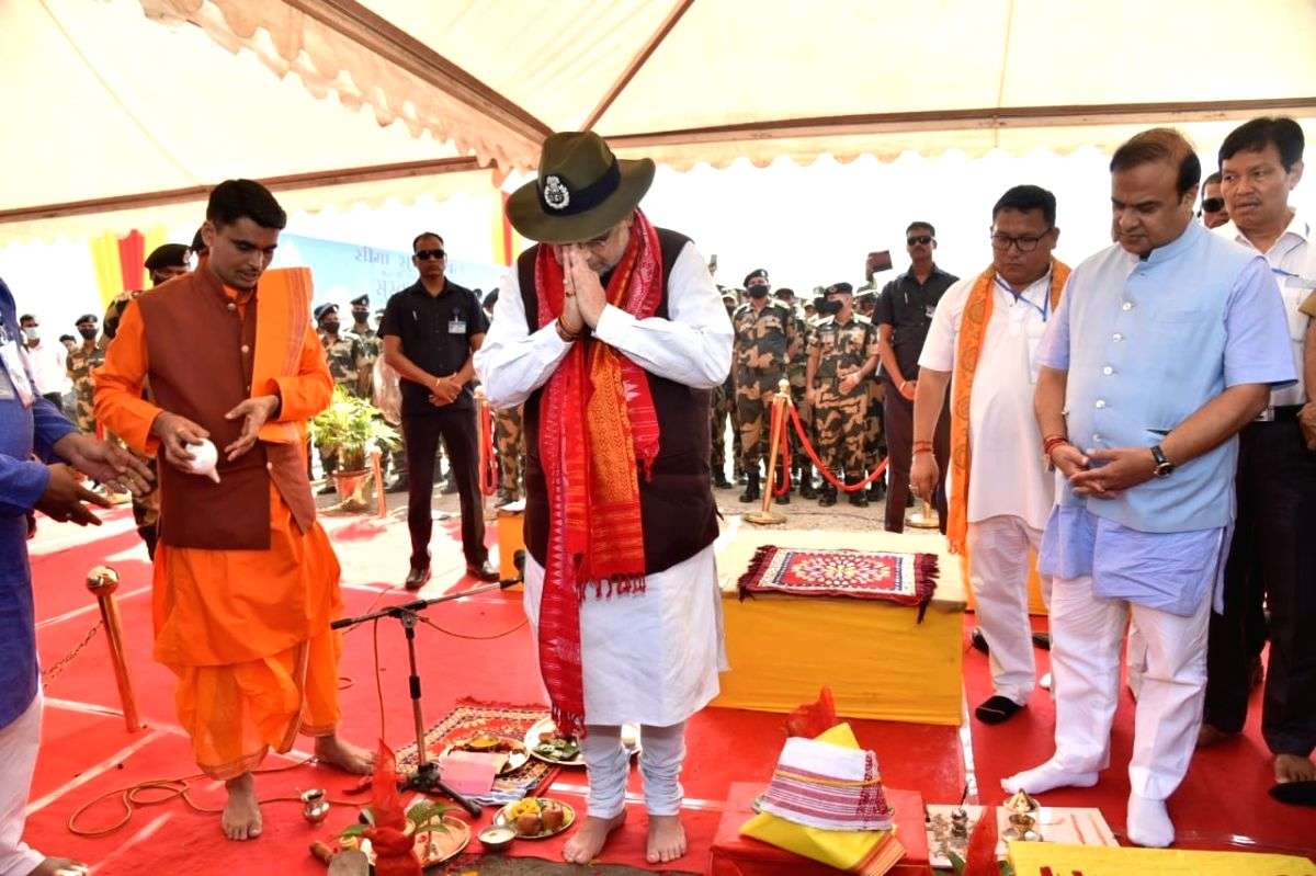 Amit Shah lays foundation for Workshop and Stores for para-military forces in Assam - Vimarsana News