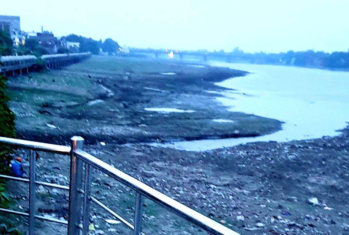 SC orders immediate cleaning of Yamuna river bed in Agra - Vimarsana News