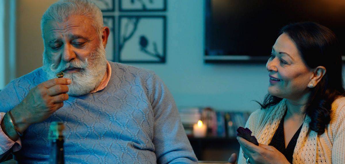 Yograj Singh, Punit Pathak's song 'Mujhe Poora Karde' tells love story through decades - Vimarsana News