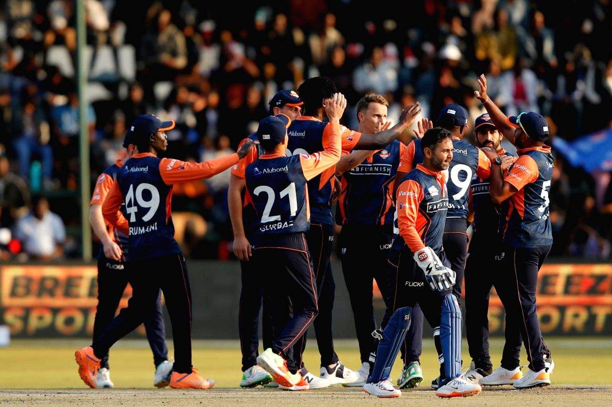Zim Afro T10: Robin Uthappa's 31 in vain as Cape Town Samp Army beat Harare Hurricanes by 16 runs - Vimarsana News