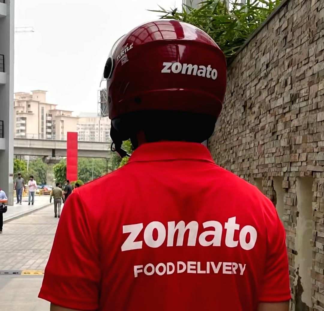 Food delivery agent dies after being hit by speeding vehicle in Lucknow - Vimarsana News