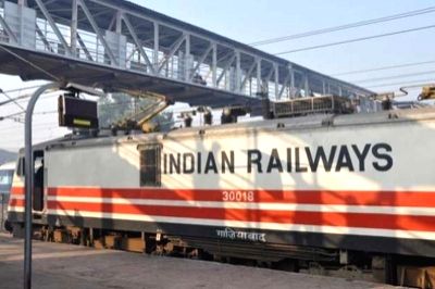 Cabinet approves Rs 1,978.8 Cr productivity linked bonus to 11.07L railway employees - Vimarsana News