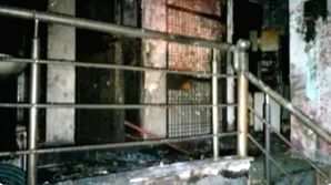 11 of a family injured as fire engulfs house in Lucknow - Vimarsana News