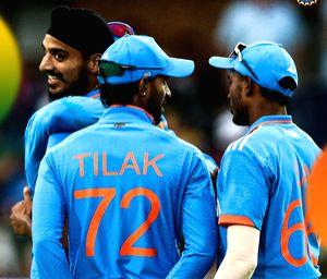 2nd ODI: Tony de Zorzi's ton after clinical bowling helps South Africa beat India by 8 wickets - Vimarsana News