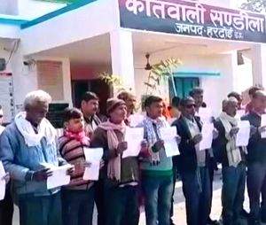 74 criminals walk into UP police station & surrender - Vimarsana News