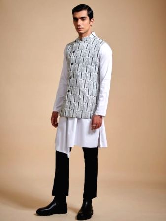 A last minute style guide to help men get it right this Diwali - Vimarsana News