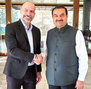 Absolutely captivating chat: Gautam Adani, Uber CEO discuss future collaborations - Vimarsana News
