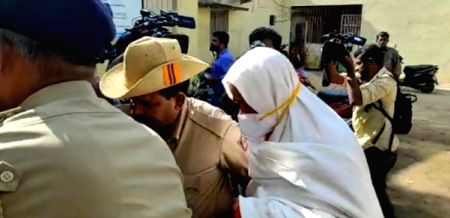 Lingayat Mutt sex scandal: Seers to protest to demand withdrawal of administrator's appointment - Vimarsana News