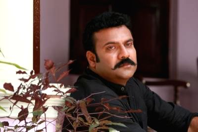 Actor Tiny Tom 'scared' to allow his son to make a foray into Malayalam film industry - Vimarsana News