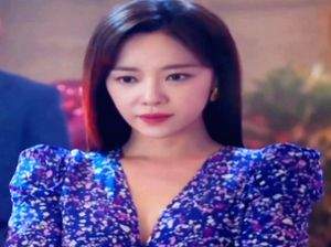 Actress Hwang Jung Eum hints at husband's infidelity, divorce - Vimarsana News