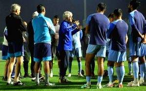 AFC Asian Cup: Renowned coach Bora Milutinovic comes calling to Indian team's training session - Vimarsana News