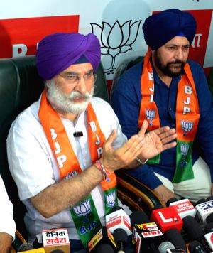 Amritsar big fight: BJP hopes to break 10-year jinx through ex-diplomat Sandhu - Vimarsana News