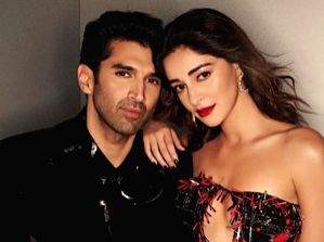 Ananya Panday, Aditya Roy Kapur enjoy musical performance by Sting at Lollapalooza - Vimarsana News