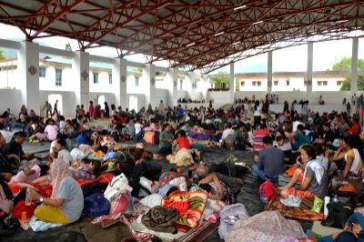 People from violence-hit Manipur take shelter in Assam - Vimarsana News