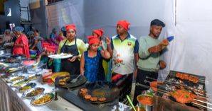 BMC's first 'Sea Food Plaza' is a raging hit with Mumbai; more in pipeline - Vimarsana News