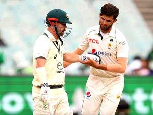 Australia reach 187/3 on a damp opening day at Melbourne - Vimarsana News