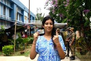 Bengal records 49.27 pc voter turnout in four LS seats - Vimarsana News