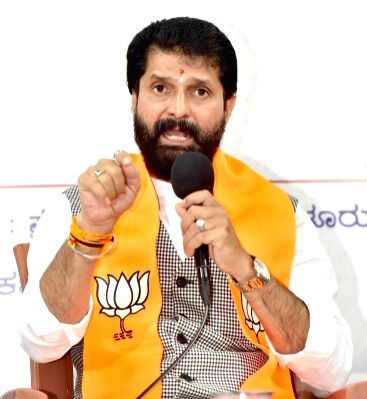 Threat to 'burn down' train from Ayodhya: K'taka BJP demands comprehensive probe - Vimarsana News